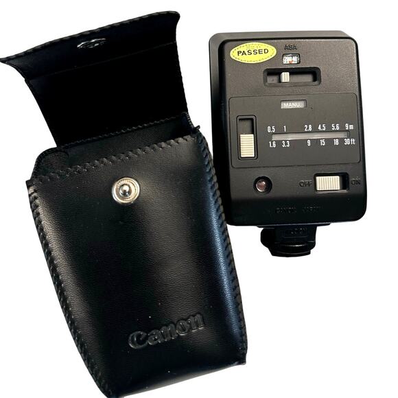 Canon AE-1 SLR Film Camera + Canon FD 50 mm 1:18 Lens + Speedlite 188A Flash - Picture 7 of 8